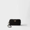 Prada Re-Edition 1978: estuche de Re-Nylon y piel Saffiano Prada Re-Edition 1978: estuche de Re-Nylon y piel Saffiano