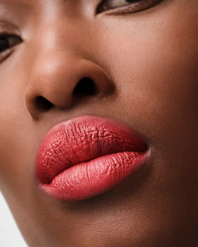 Recambio de barra de labios Soft Matte Lipstick de Prada – O177 – Flamingo Recambio de barra de labios Soft Matte Lipstick de Prada – O177 – Flamingo