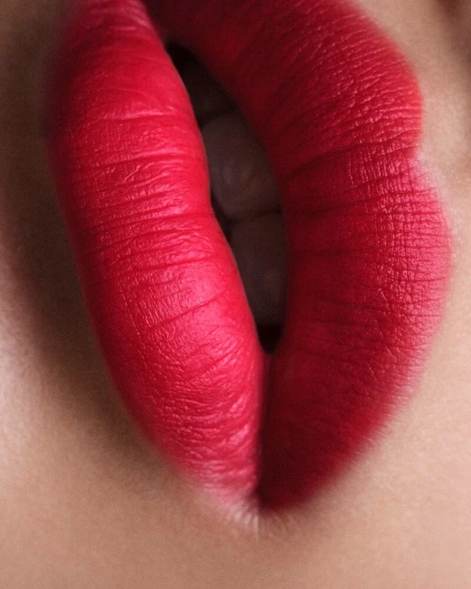 Recambio de barra de labios Soft Matte Lipstick de Prada – R128 – Granato Recambio de barra de labios Soft Matte Lipstick de Prada – R128 – Granato