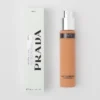 Recambio de la base de maquillaje optimizadora de la piel Prada Reveal – Dn75 – Neutro oscuro Recambio de la base de maquillaje optimizadora de la piel Prada Reveal – Dn75 – Neutro oscuro