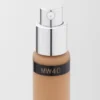 Recambio de la base de maquillaje Prada Reveal Skin Optimizing Foundation – Mw40 – Tono medio cálido