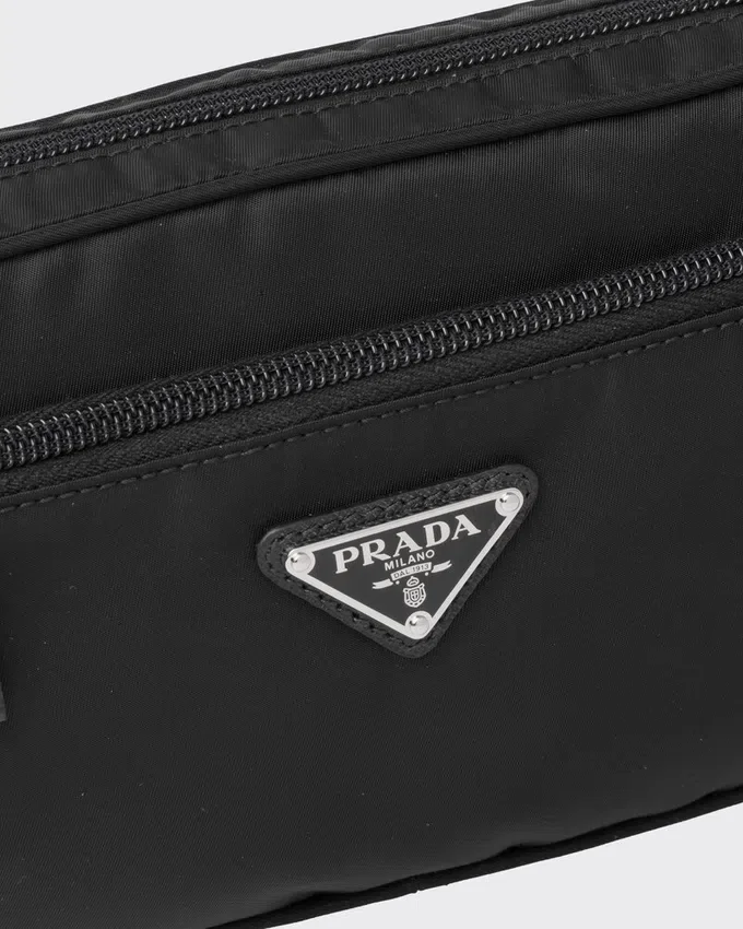 Riñonera de Re-Nylon y piel Saffiano Riñonera de Re-Nylon y piel Saffiano