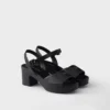 Sandalias acolchadas de piel napa Sandalias acolchadas de piel napa