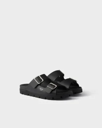 Sandalias con correas de goma