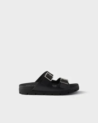 Sandalias con correas de goma