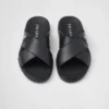 Sandalias cruzadas de cuero Sandalias cruzadas de cuero
