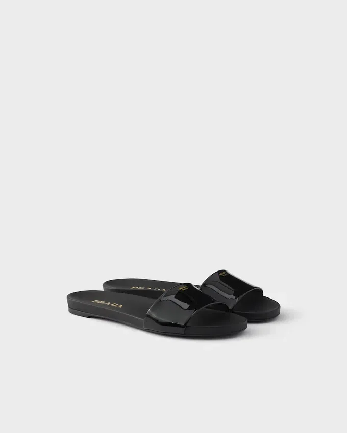 Sandalias de charol Sandalias de charol