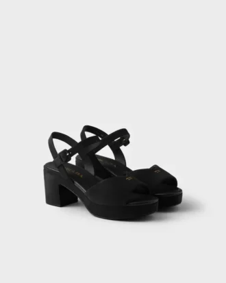 Sandalias de gamuza acolchadas