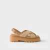 Sandalias de ganchillo y cuero Sandalias de ganchillo y cuero