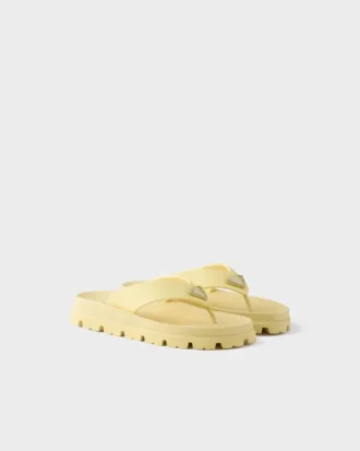 Sandalias de goma