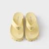 Sandalias de goma