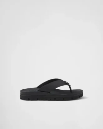 Sandalias de goma con tiras Sandalias de goma con tiras
