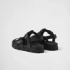 Sandalias de goma entrecruzadas Sandalias de goma entrecruzadas