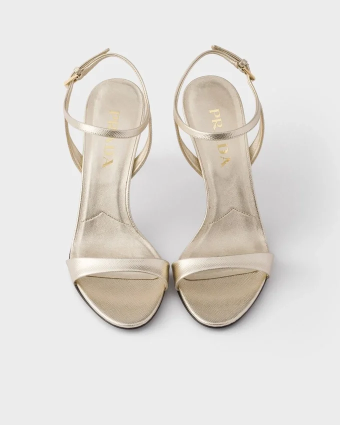 Sandalias de piel Saffiano charolada Sandalias de piel Saffiano charolada