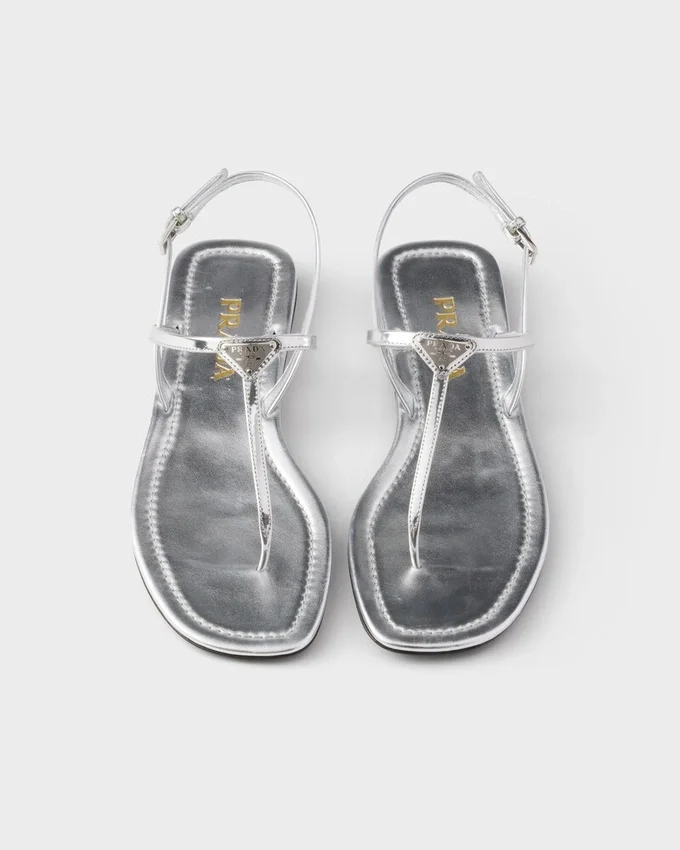 Sandalias de tiras de cuero metalizado Sandalias de tiras de cuero metalizado