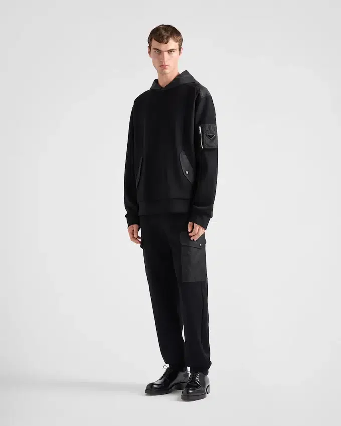 Sudadera con capucha de felpa de algodón y Re-Nylon Sudadera con capucha de felpa de algodón y Re-Nylon