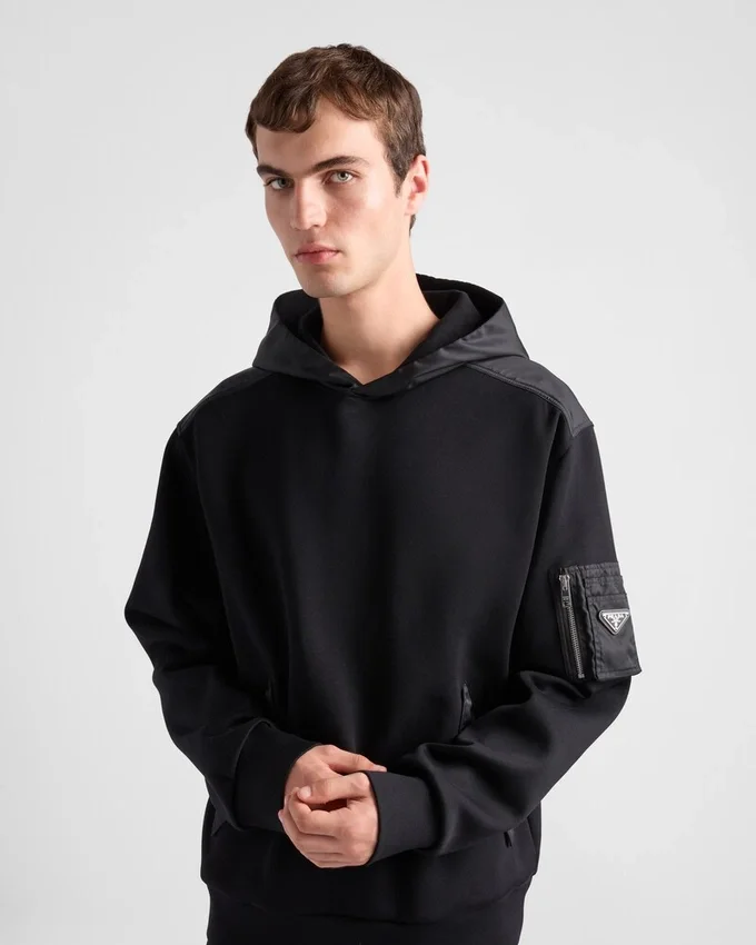Sudadera con capucha de felpa de algodón y Re-Nylon Sudadera con capucha de felpa de algodón y Re-Nylon