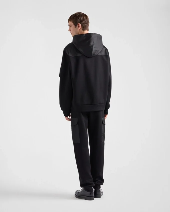Sudadera con capucha de felpa de algodón y Re-Nylon Sudadera con capucha de felpa de algodón y Re-Nylon