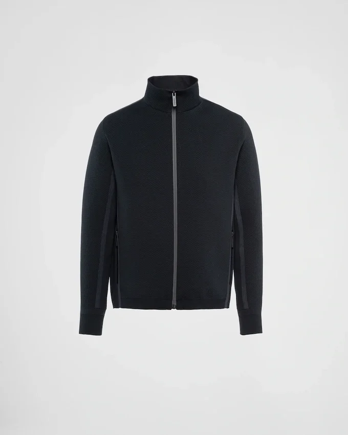 Sudadera con cuello alto y cremallera de punto técnico Sudadera con cuello alto y cremallera de punto técnico