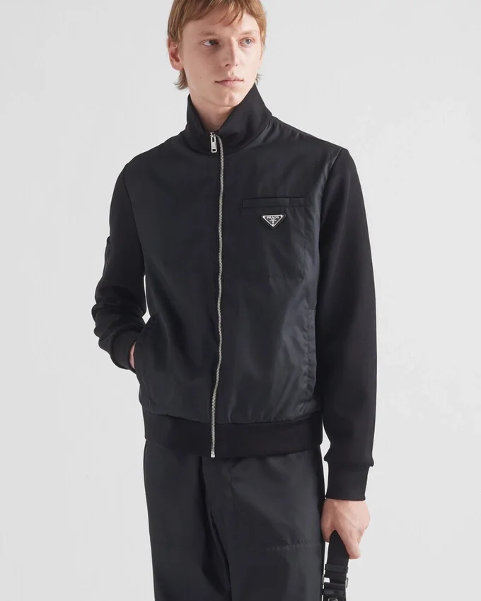 Sudadera con detalles de Re-Nylon Sudadera con detalles de Re-Nylon
