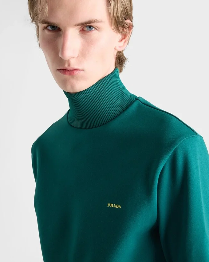 Sudadera técnica de cuello alto Sudadera técnica de cuello alto