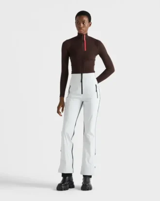 Suéter de cuello alto de Re-Nylon