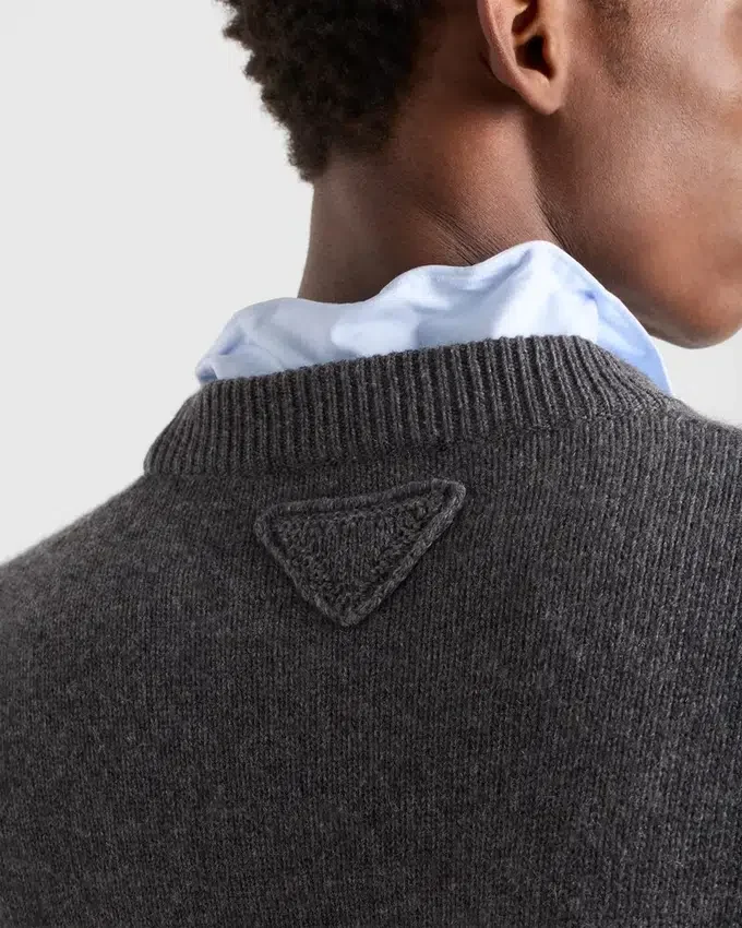 Suéter de cuello redondo de Re-Cashmere Suéter de cuello redondo de Re-Cashmere