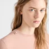Suéter de lana con cuello redondo Suéter de lana con cuello redondo