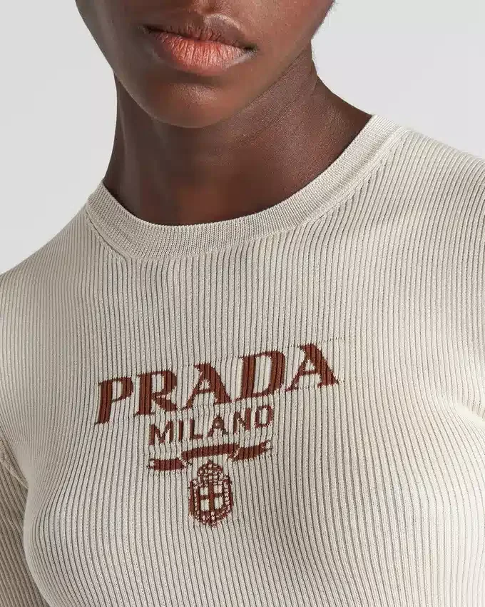 Suéter de seda de cuello redondo con logotipo Suéter de seda de cuello redondo con logotipo
