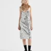 Vestido bordado con lentejuelas Vestido bordado con lentejuelas