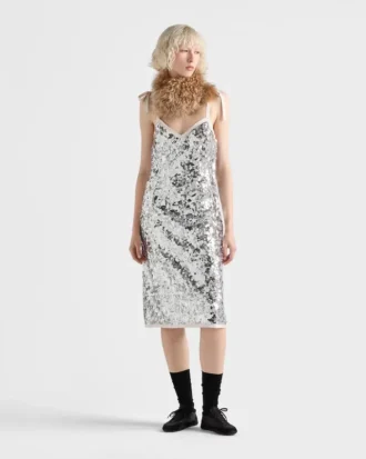 Vestido bordado con lentejuelas