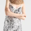Vestido bordado con lentejuelas Vestido bordado con lentejuelas