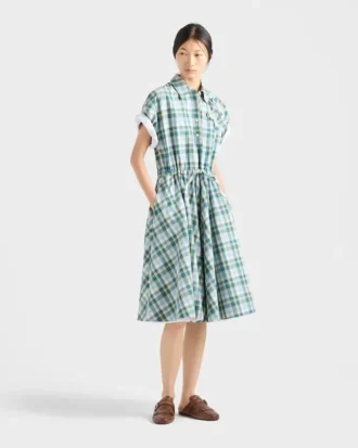 Vestido de algodón a cuadros bordado