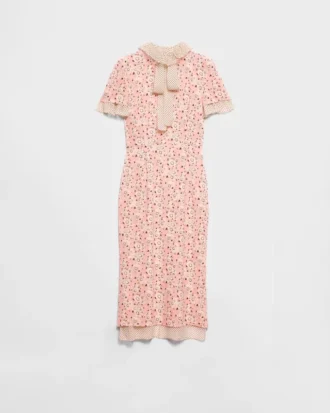 Vestido de georgette elástico estampado