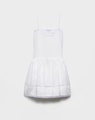 Vestido de lino bordado