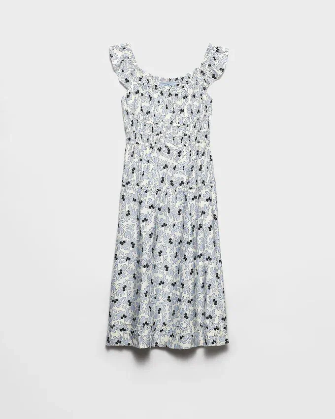 Vestido de ponga con estampado floral Vestido de ponga con estampado floral