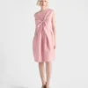 Vestido de punto de lana con lazo Vestido de punto de lana con lazo