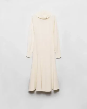 Vestido midi de tela de seda