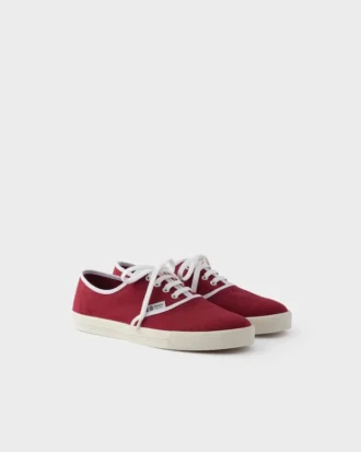 Zapatillas con cordones de tela perforada