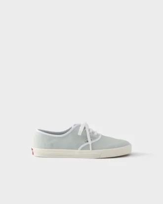 Zapatillas con cordones de tela perforada