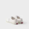 Zapatillas con cordones de tela perforada Zapatillas con cordones de tela perforada