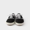 Zapatillas con cordones de tela perforada Zapatillas con cordones de tela perforada