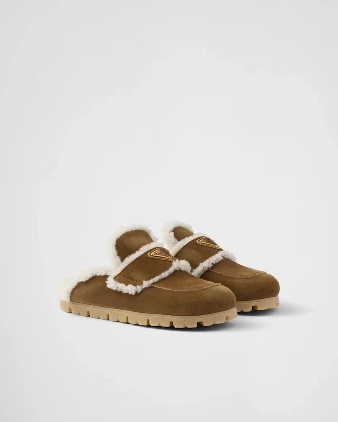 Zapatillas de gamuza y piel de oveja Zapatillas de gamuza y piel de oveja