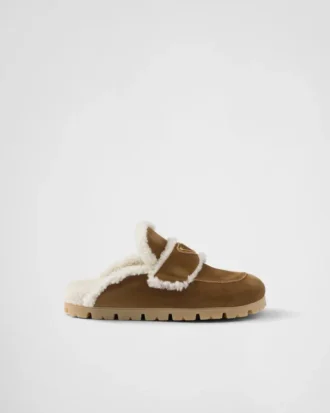 Zapatillas de gamuza y piel de oveja