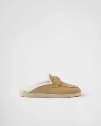 Zapatillas de gamuza y piel de oveja