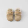 Zapatillas de gamuza y piel de oveja Zapatillas de gamuza y piel de oveja