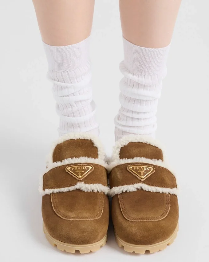 Zapatillas de gamuza y piel de oveja Zapatillas de gamuza y piel de oveja