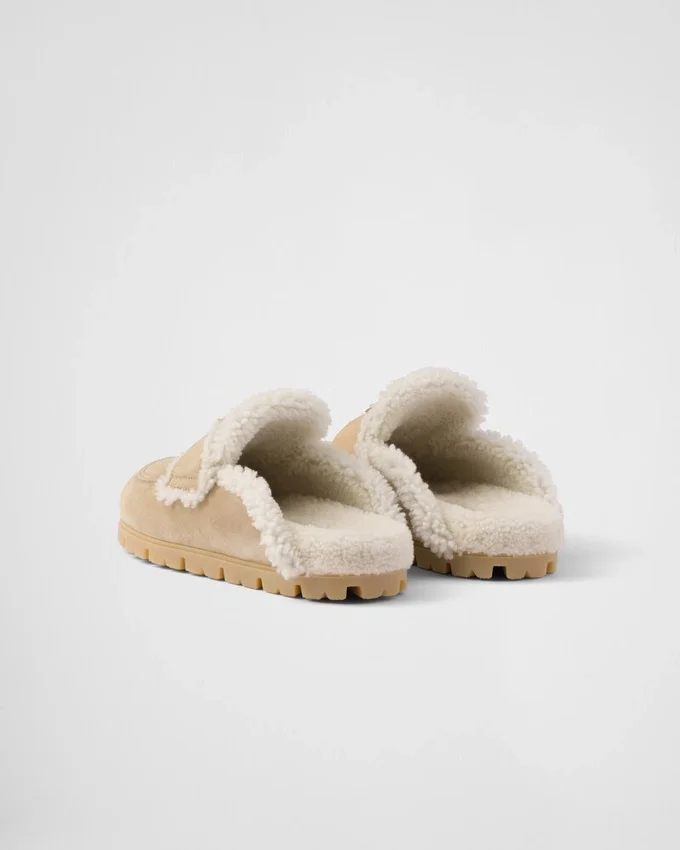 Zapatillas de gamuza y piel de oveja Zapatillas de gamuza y piel de oveja