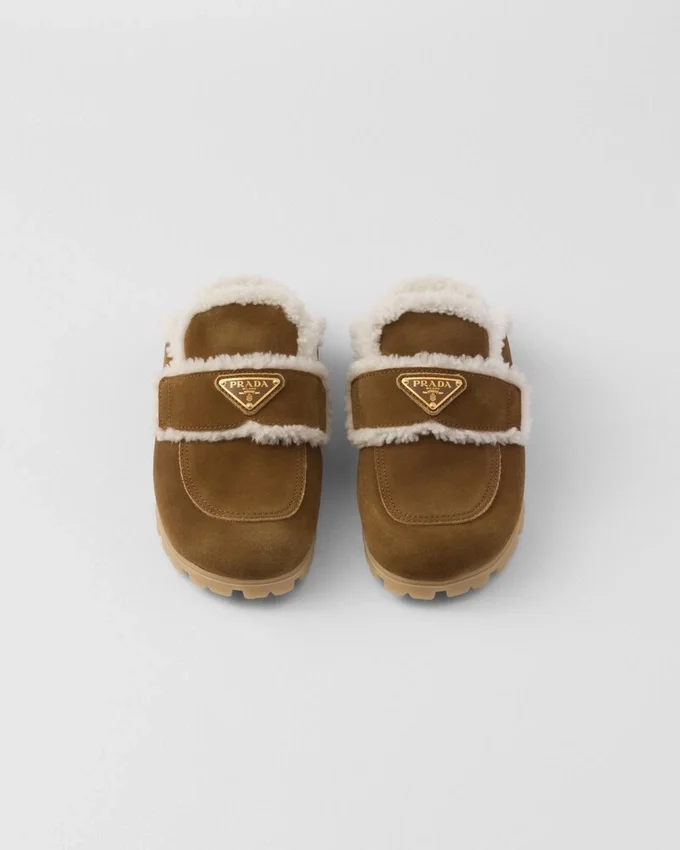 Zapatillas de gamuza y piel de oveja Zapatillas de gamuza y piel de oveja