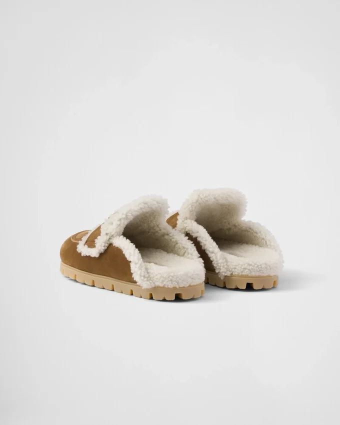 Zapatillas de gamuza y piel de oveja Zapatillas de gamuza y piel de oveja